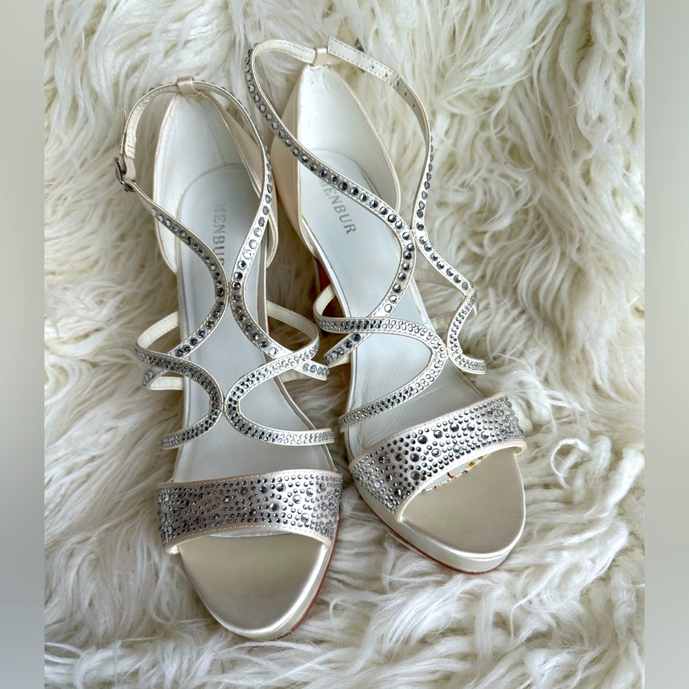 Menbur Maite Sandal Style Ivory Bridal Heels Size 9 EU 40 - Picture 2 of 12